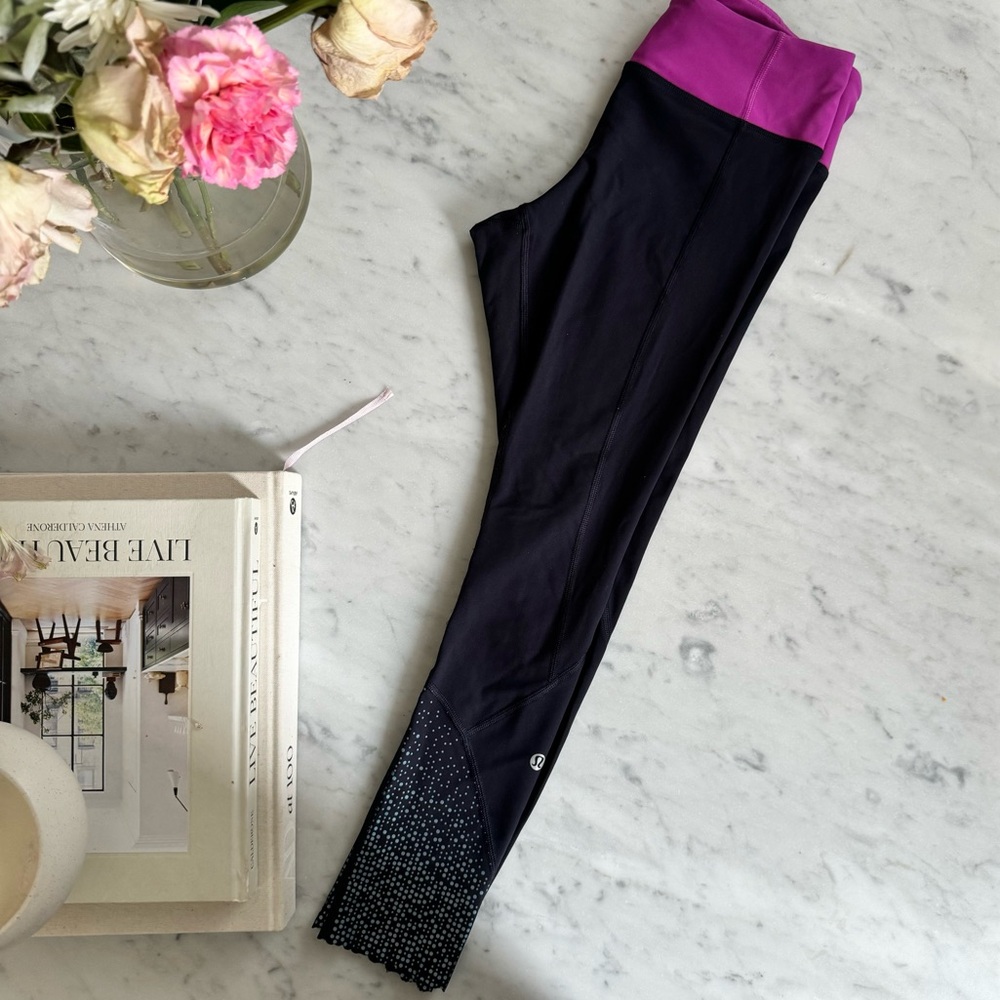 Lululemon Tight Stuff Tight Naval Blue / Ultra Violet SIZE 6 LUXTREME Running
